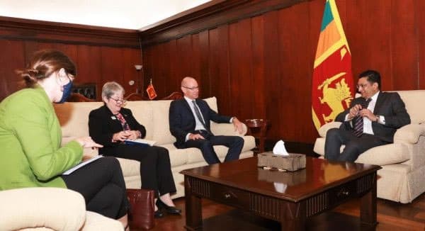 Australia, Sri Lanka discuss investment in energy and education sectors