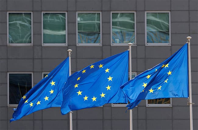 EU leaders reaffirm support for Ukraine, squabble over gas price cap