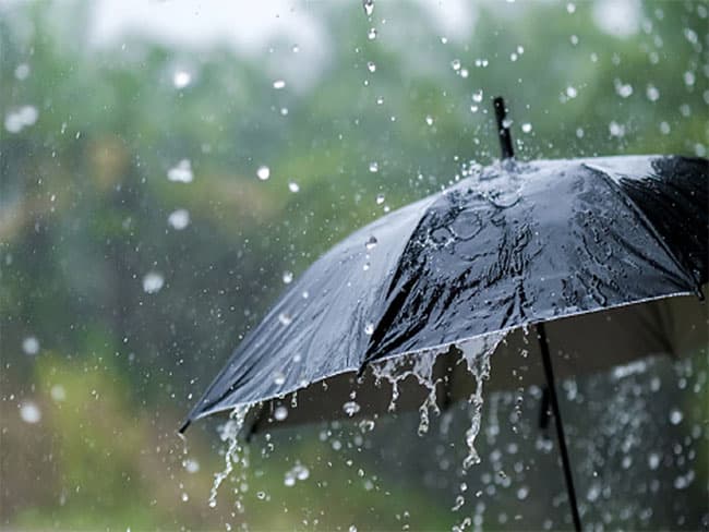 Heavy showers expected in several provinces