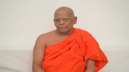 Mahanayake advises Wigneswaran to cooperate with the Govt