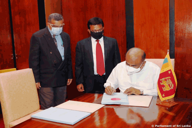 Speaker endorses certificate on three bills