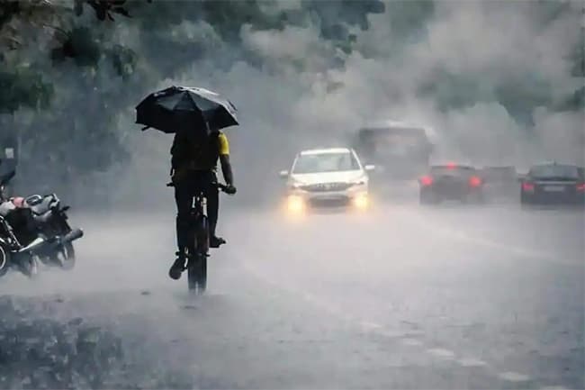 Parts of the island to receive heavy rainfall of about 100 mm