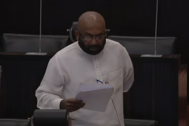 Six milk powder containers stuck at port imported unlawfully - Siyambalapitiya