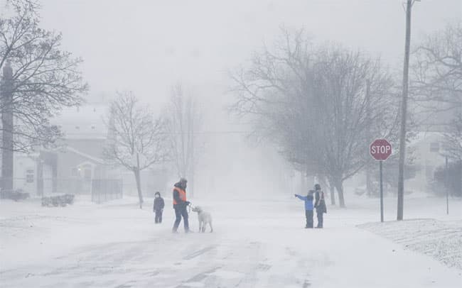Death toll from US storms rises to at least 29, thousands of flights cancelled