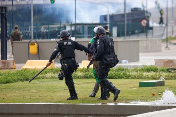 More than 1,200 detained following storming of govt buildings in Brazil