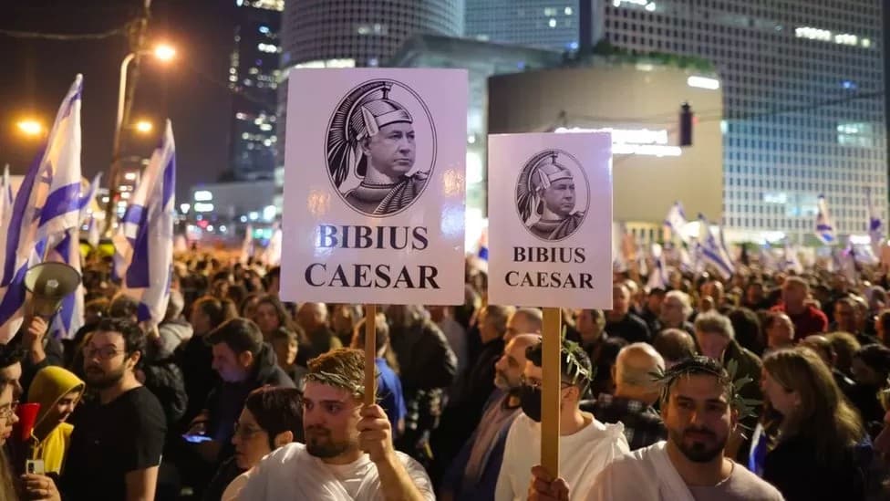 Israelis stage giant protest against Netanyahu court reform