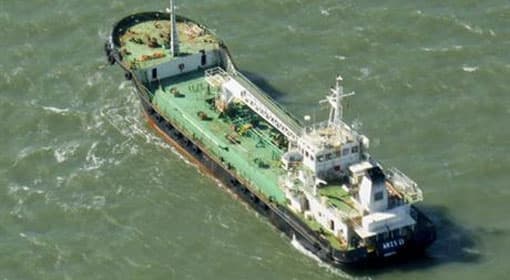 Families plead for Somali pirates to release ship’s crew