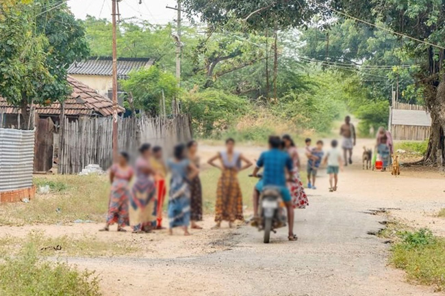 Sri Lankan refugee seeking deportation attempts to end life in India
