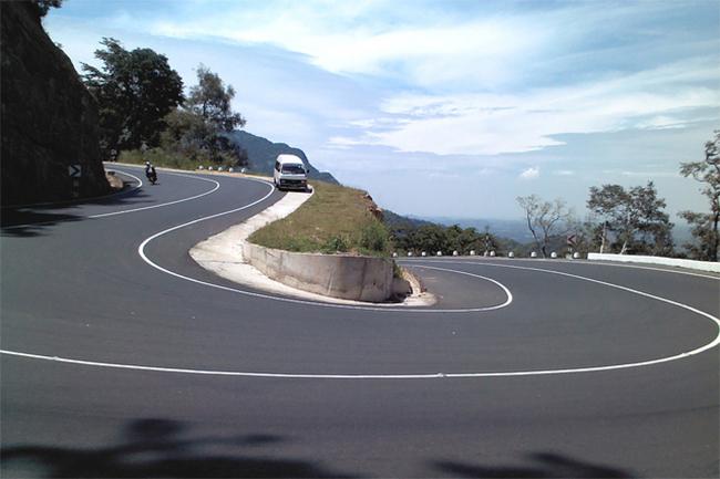 Kandy - Mahiyanganaya road temporarily closed