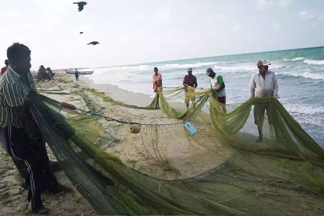 Sri Lanka’s northern fishermen ‘fiercely oppose’ proposal to issue license to Indian fishermen