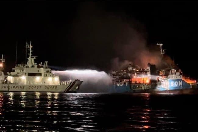 Dozens killed in blaze on Philippines ferry