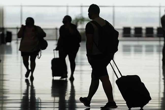 Probes into two women who defrauded money by promising jobs in Qatar