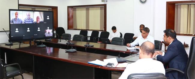 Foreign oil companies in talks to commence retail fuel sales in Sri Lanka by June