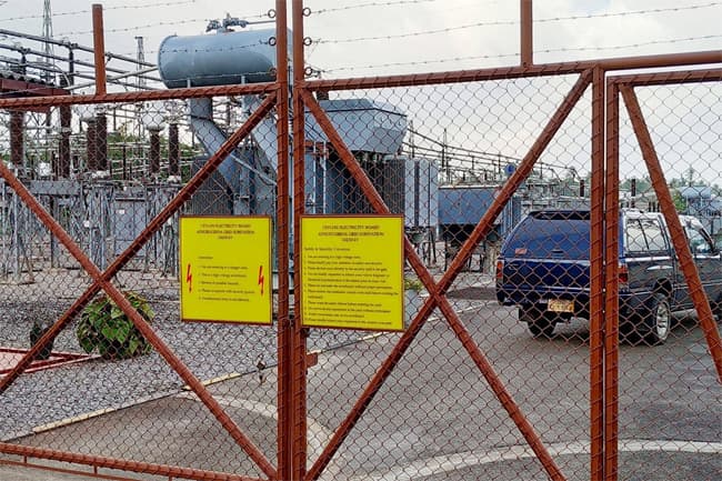 Power interruption due to breakdown at Athurugiriya grid substation