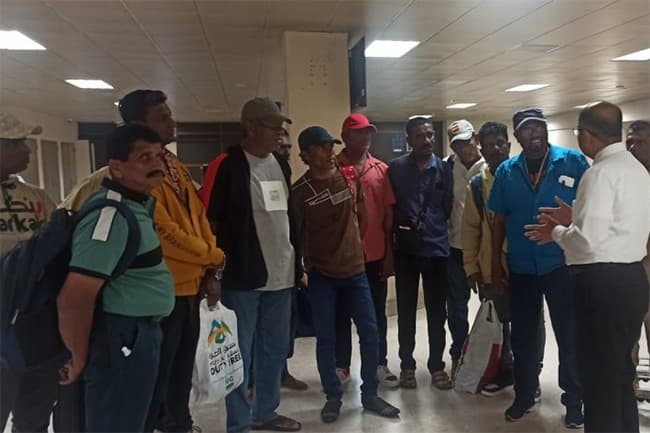 Group of Sri Lankans evacuated from Sudan return to the island
