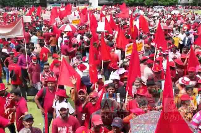 JVP’s May Day parade commences in Colombo