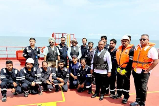 Eight Sri Lankans among the released crew of detained vessel by Nigerian High Court