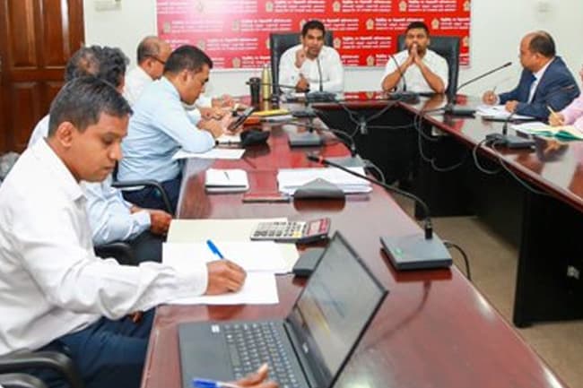 Minister heads discussions pertaining to Sri Lanka’s petroleum sector