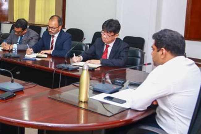 ADB mission discusses assistance for SOEs and PPPs with Minister