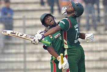 Bangladesh beats Sri Lanka by 3 wickets