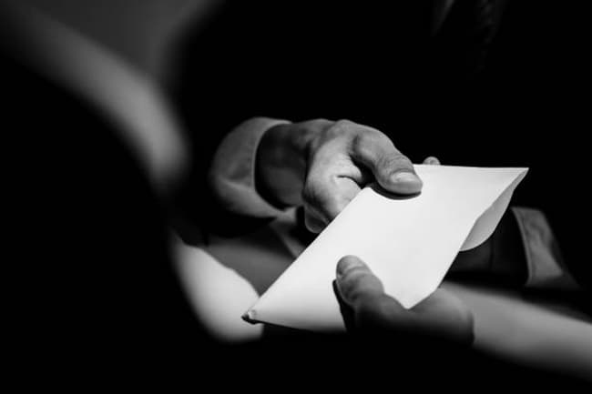 Two Agrarian Service Centre officers arrested on bribery charges