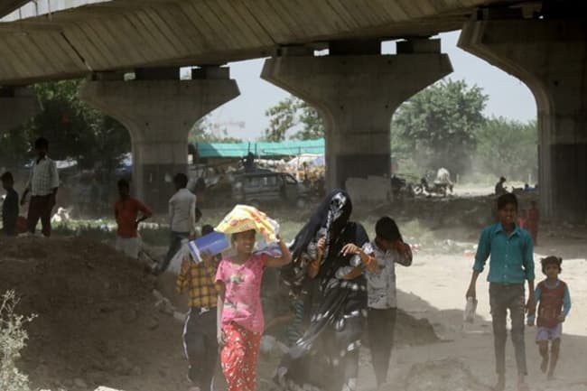 At least 54 dead due to high temperatures in northern India