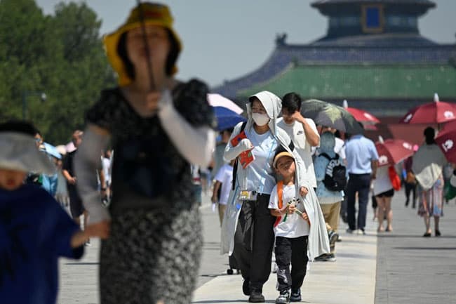 For third day, it was the hottest day on Earth, as global temperature matches record set Tuesday