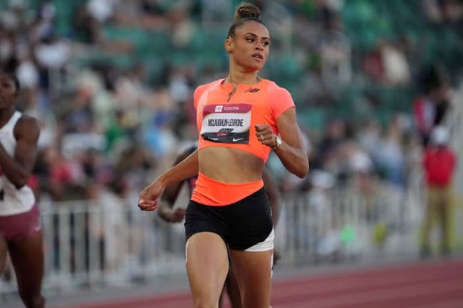 McLaughlin dazzles to new world lead in 400 metres