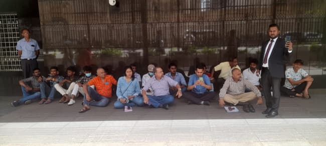 Nine arrested for forcibly entering CBSL premises