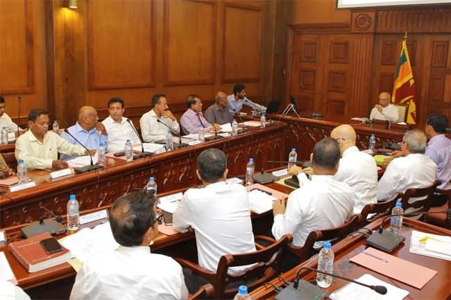 PM Dinesh convenes meeting to discuss trade union issues