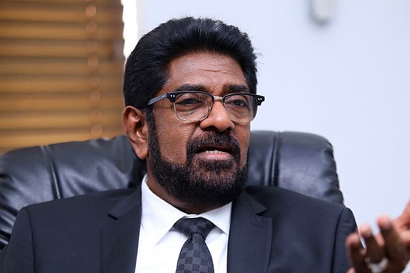 Minister calls for increase in registered medicine suppliers in attempts to address medical shortage