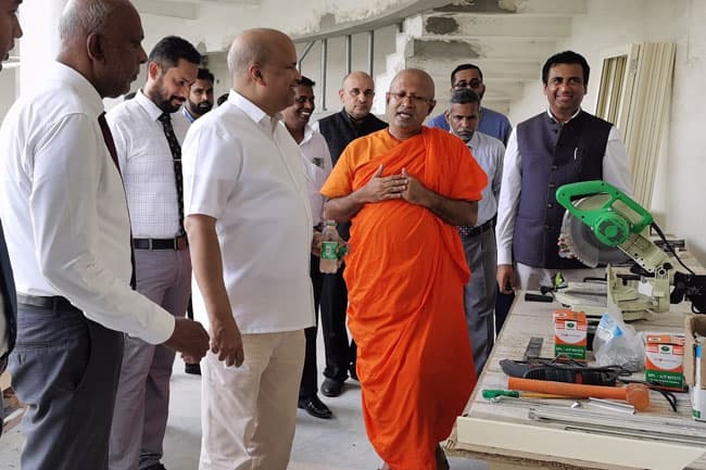 HC Moragoda inspects progress of renovation work at SLBPR in New Delhi