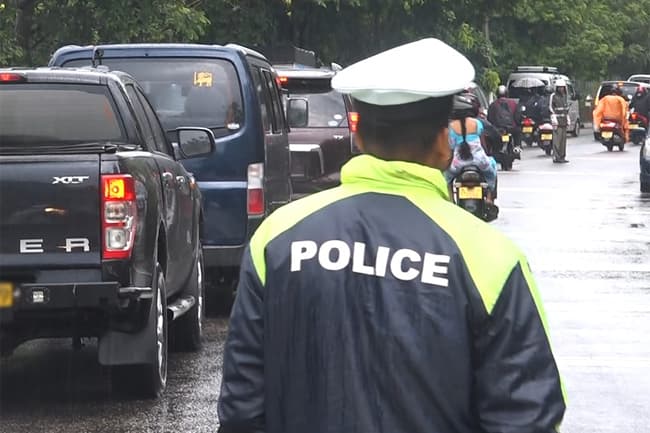 Heavy traffic in Colombo due to inclement weather