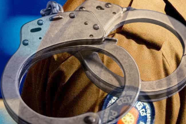 Police officer arrested for soliciting sexual bribe