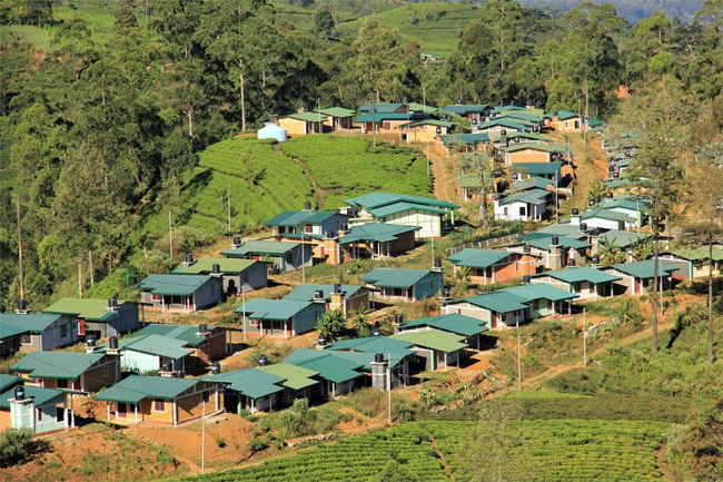India to build 10,000 more houses in Sri Lanka’s plantation areas