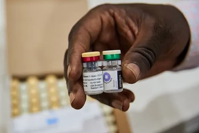 Cameroon starts world-first malaria mass vaccine rollout