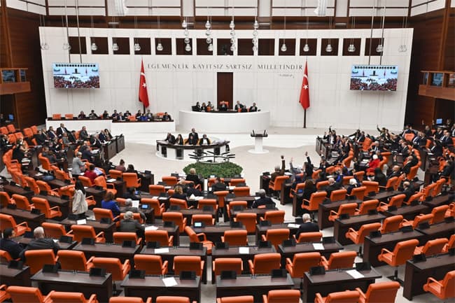 Turkey’s parliament approves Sweden’s NATO membership, lifting a key hurdle