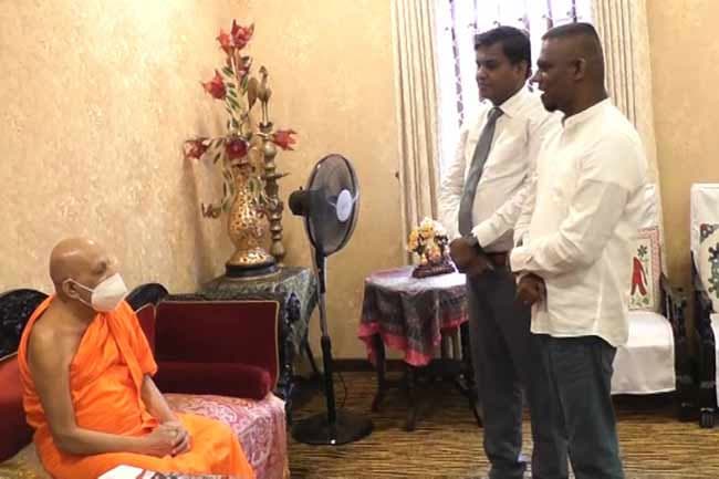 Malwathu Mahanayake Thero comments on new social media laws