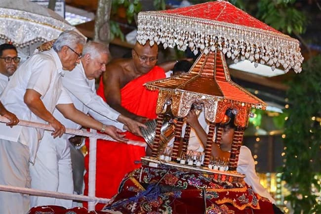 Gangarama Temple’s Annual Navam Maha Perahara parade the streets