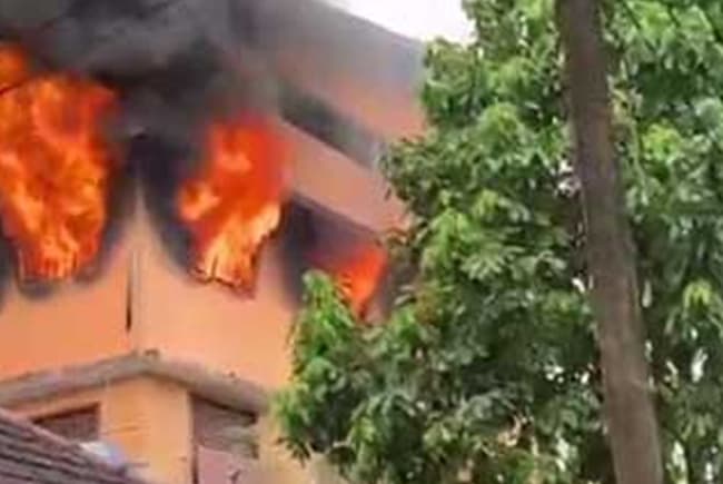 Fire breaks out at school in Weligama