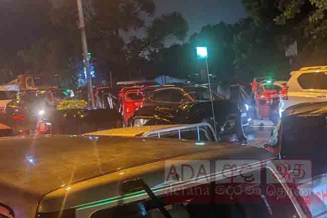 Heavy traffic in Colombo due to temporary road closure