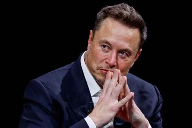 Elon Musk visits China as Tesla seeks self-driving technology rollout
