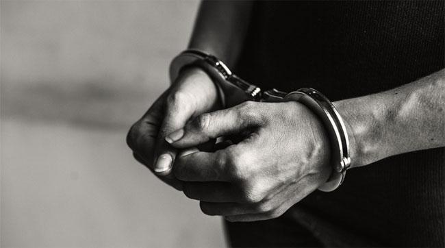 Tuition teacher arrested in Kandy for photographing, sharing O/L English paper