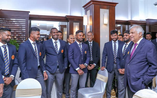 President meets Sri Lankan cricket team heading to T20 World Cup, extends best wishes