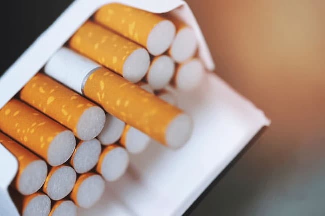 Assistant Superintendent of Customs arrested with illegally imported cigarettes
