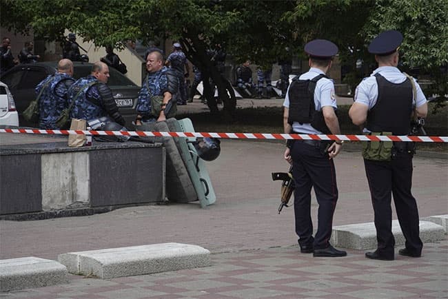 Russian forces kill Islamic State-linked hostage takers at detention centre
