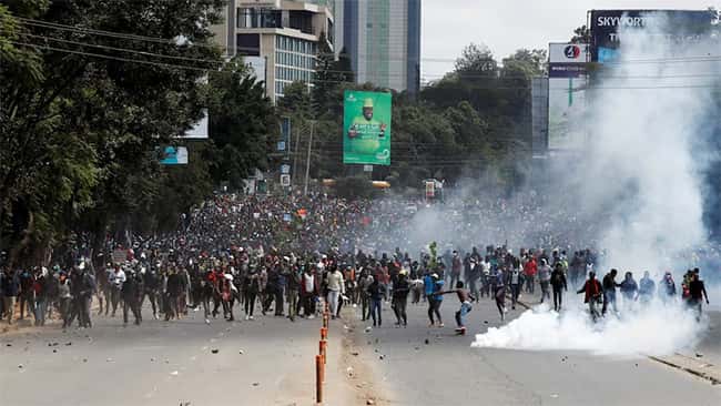 Anti-tax protesters storm Kenya’s parliament, drawing police fire as president vows to quash unrest