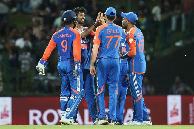 India beat Sri Lanka in thrilling super over to clinch series 3-0