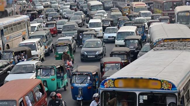 Heavy traffic between Kottawa and Pannipitiya