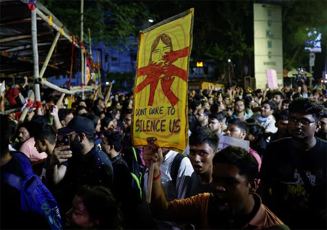 More Indian hospitals hit by doctors’ protest against alleged rape and murder